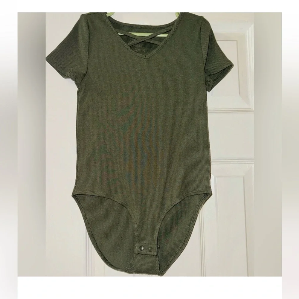 Justice Girls Olive Green Ribbed Criss Cross Bodysuit Size 8 Short Sleeve